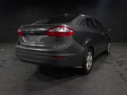 Used 2015 Ford Fiesta SE w/ Comfort Package image 5