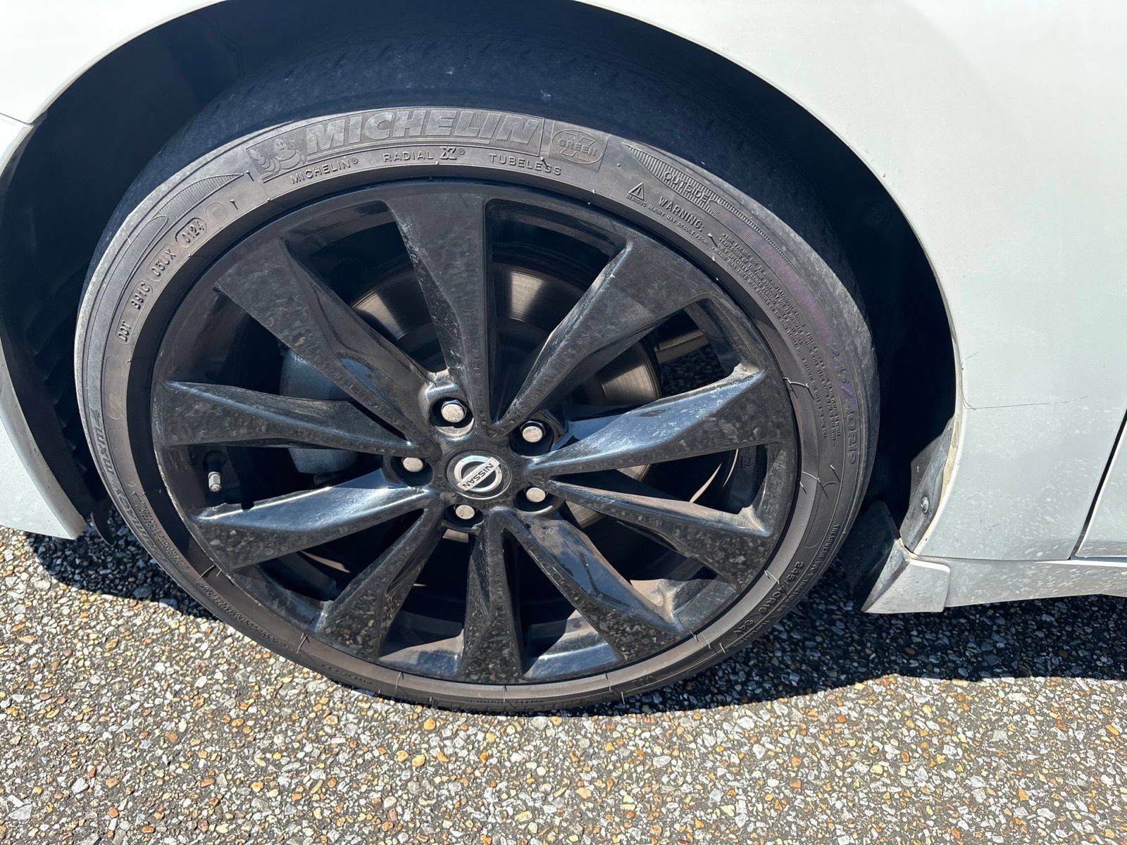 Used 2021 Nissan Maxima SR w/ Sport Mat Group FWD image 6