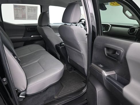 Used 2023 Toyota Tacoma SR5 AWD/4WD image 12