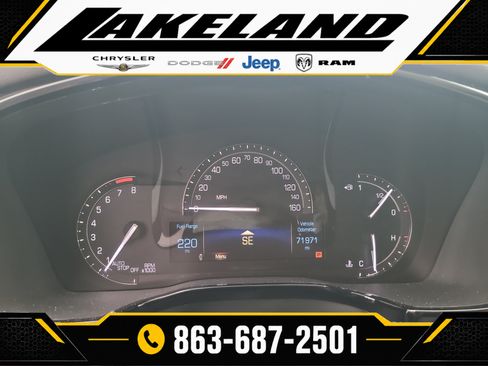 Used 2017 Cadillac XT5 Luxury w/ Driver Awareness Package FWD image 28