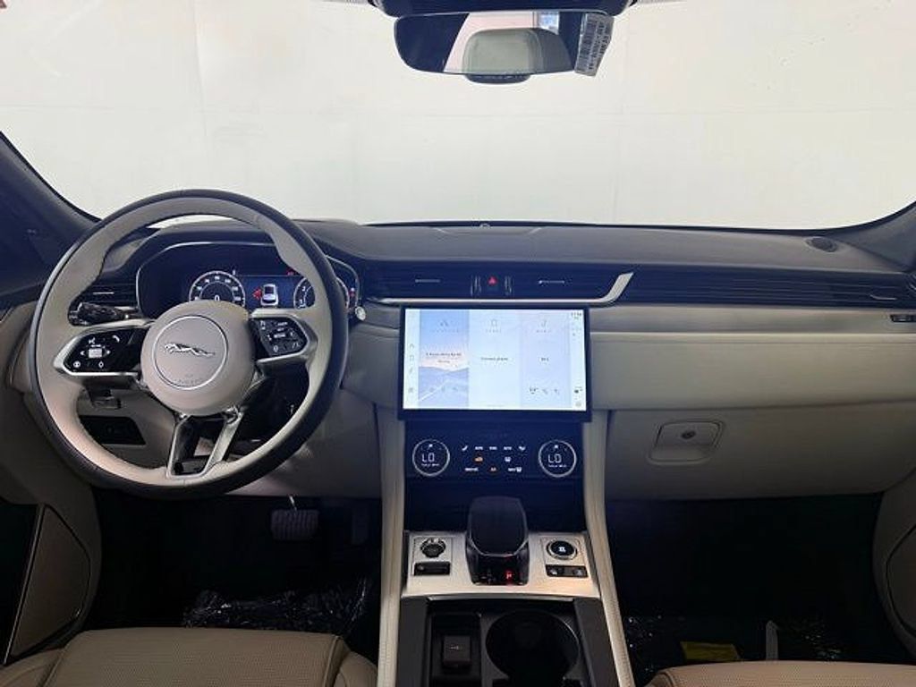 Certified 2026 Jaguar F-PACE R-Dynamic S AWD/4WD image 26