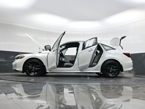 Used 2025 Honda Civic Sport image 39