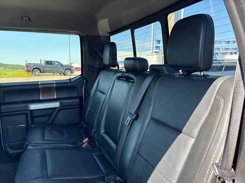 Used 2017 Ford F150 Lariat w/ Equipment Group 502A Luxury AWD/4WD image 20