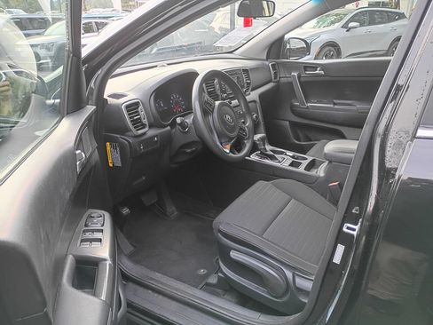 Used 2018 Kia Sportage LX AWD/4WD image 17