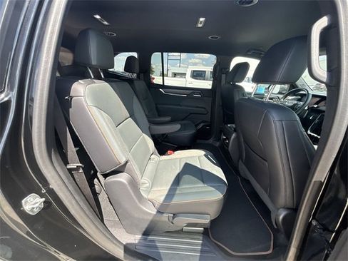 Certified 2024 GMC Acadia AT4 w/ Super Cruise Package image 18