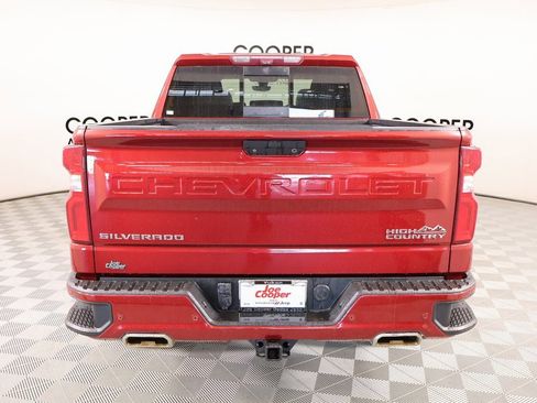 Used 2022 Chevrolet Silverado 1500 High Country w/ Technology Package image 22