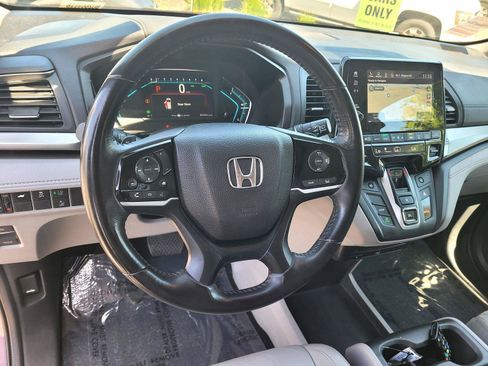 Used 2018 Honda Odyssey EX-L image 11