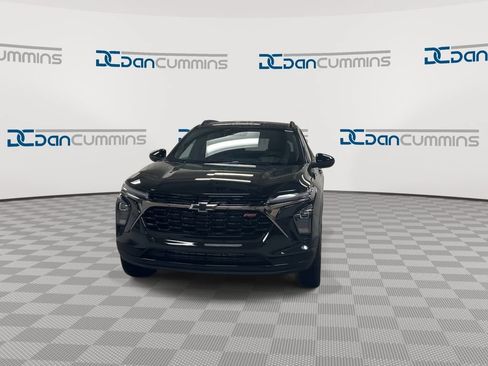 New 2026 Chevrolet Trax RS w/ Driver Confidence Package FWD image 3