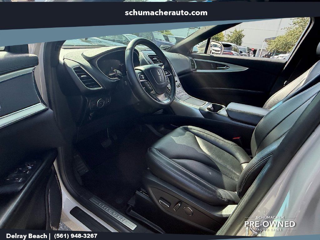 Certified 2019 Lincoln Nautilus FWD image 11