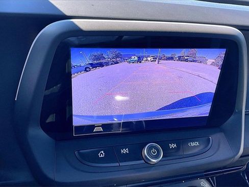 Used 2021 Chevrolet Camaro LT w/ RS Package image 14