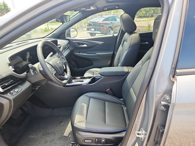 New 2026 Buick Envista Sport Touring w/ Convenience I Package FWD image 9