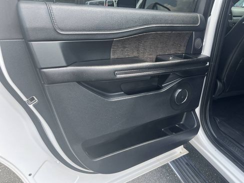 Used 2018 Ford Expedition Max Limited w/ Equipment Group 302A AWD/4WD image 13