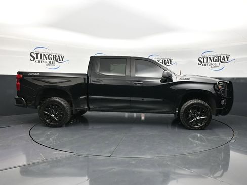 Used 2025 Chevrolet Silverado 1500 Custom Trail Boss w/ Midnight Edition AWD/4WD image 10