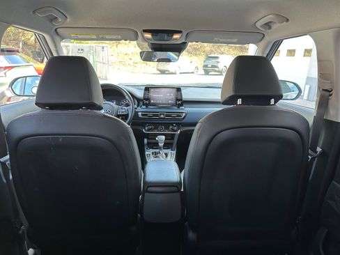 Used 2021 Kia Seltos S image 11