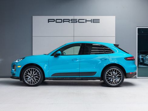 Certified 2019 Porsche Macan AWD/4WD image 2