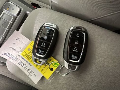 Used 2023 Hyundai Kona SE FWD image 21