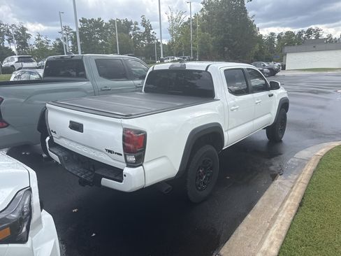 Used 2019 Toyota Tacoma TRD Pro AWD/4WD image 7