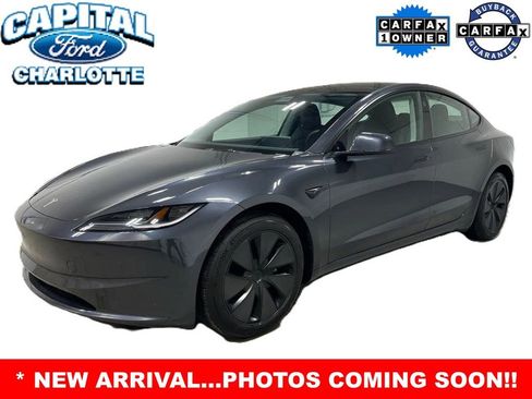 Used 2024 Tesla Model 3 Standard Range RWD image 2