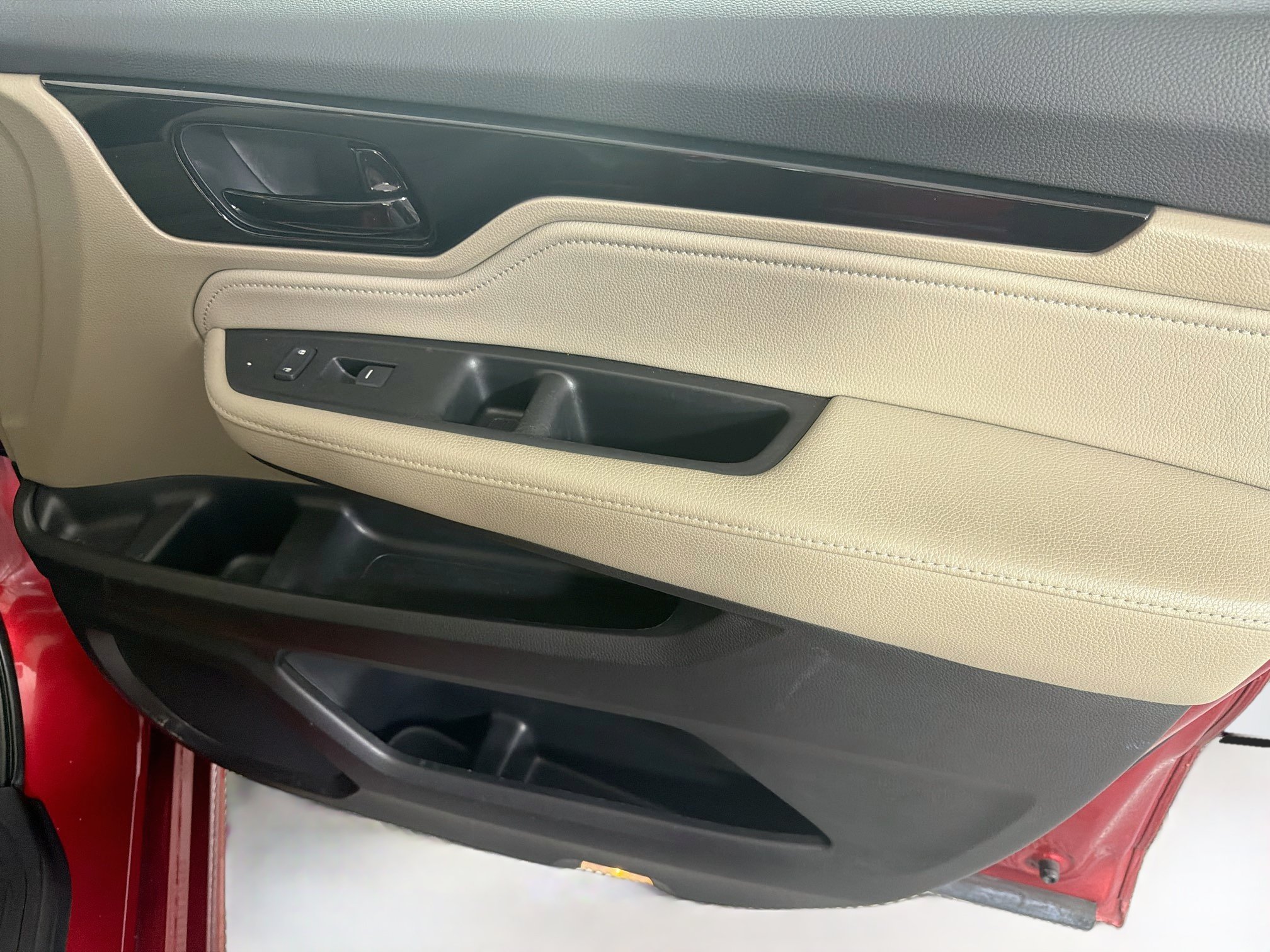 Used 2022 Honda Odyssey Elite image 34