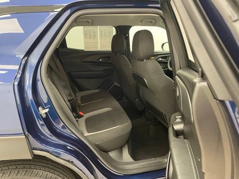 Certified 2022 Chevrolet TrailBlazer LT w/ Convenience Package AWD/4WD image 16