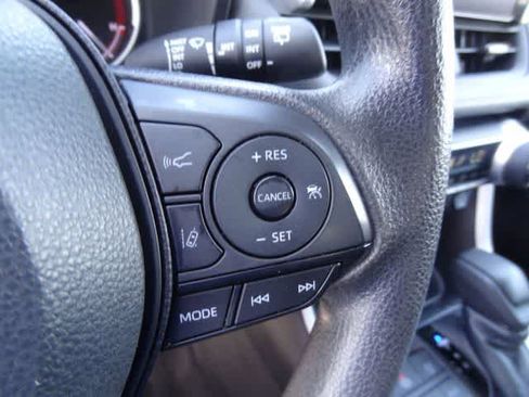 Certified 2024 Toyota RAV4 XLE FWD image 18