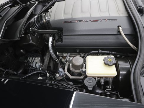 Used 2014 Chevrolet Corvette Stingray Coupe image 16