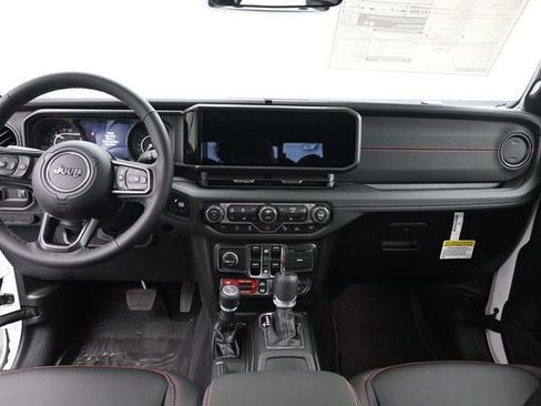 New 2026 Jeep Gladiator Rubicon AWD/4WD image 16