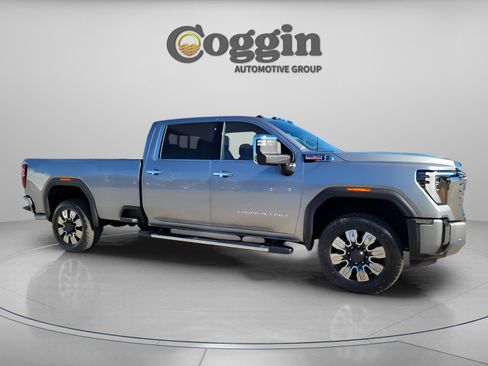 New 2026 GMC Sierra 3500 Denali w/ Technology Package image 17
