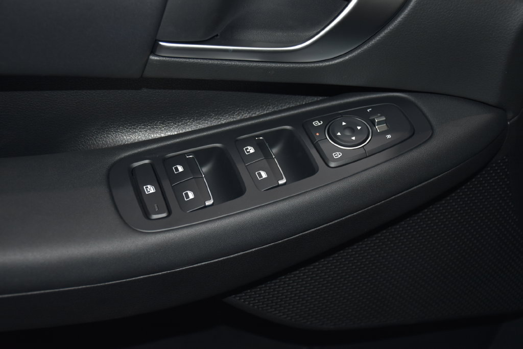 New 2026 Hyundai Sonata Blue FWD image 23