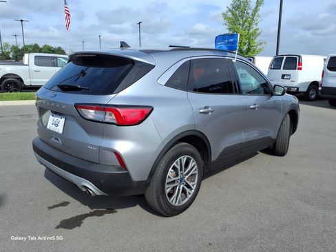 Certified 2022 Ford Escape SEL image 3