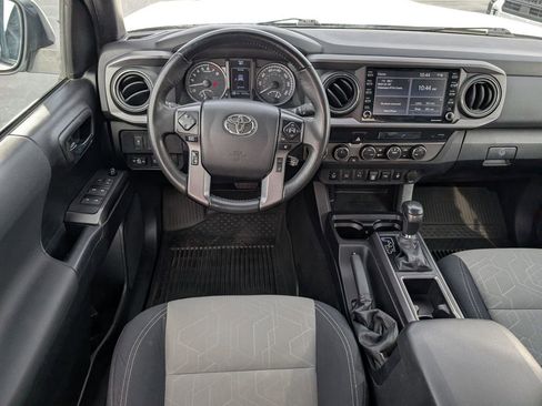 Used 2021 Toyota Tacoma TRD Off-Road image 10