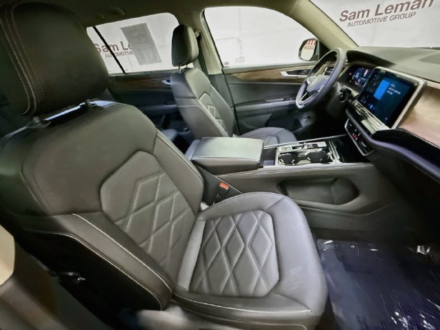 Used 2025 Volkswagen Atlas SE AWD/4WD image 27