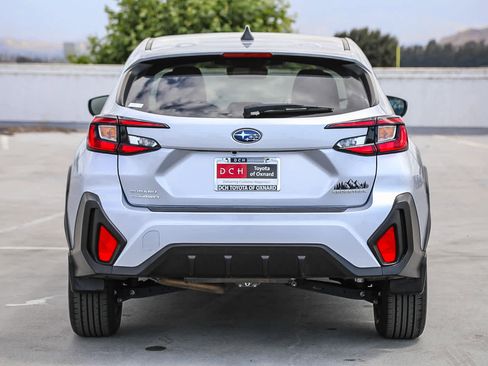 Used 2024 Subaru Crosstrek 2.0i AWD/4WD image 6