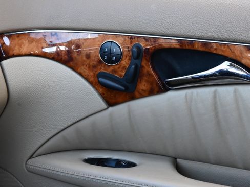 Used 2007 Mercedes-Benz E 63 AMG Sedan image 35