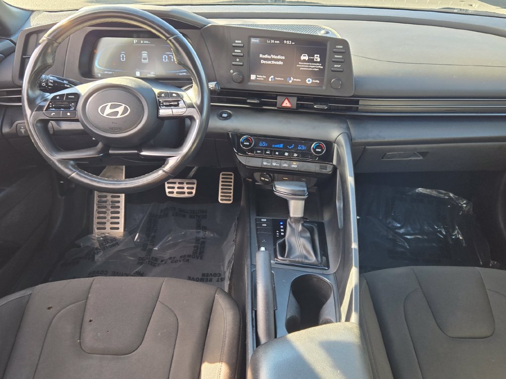 Certified 2025 Hyundai Elantra Sport FWD image 25