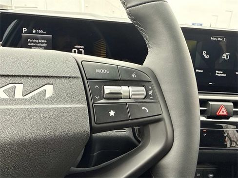 New 2026 Kia Sportage LX image 23