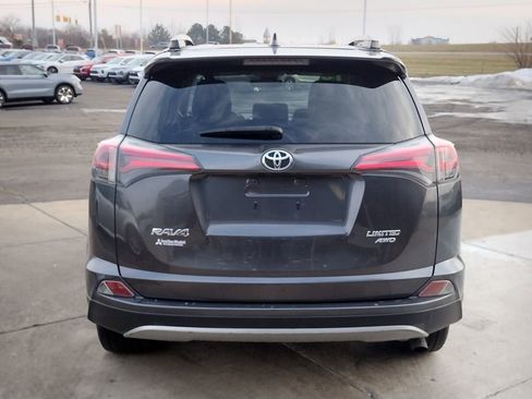 Used 2018 Toyota RAV4 Limited w/ All Weather Liner Package image 17