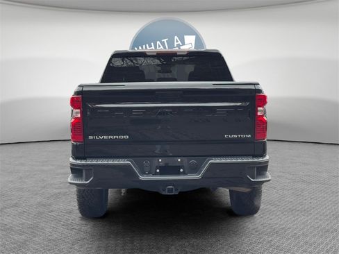 Used 2023 Chevrolet Silverado 1500 Custom Trail Boss image 8