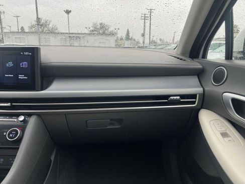 Used 2025 Hyundai Sonata SEL FWD image 35