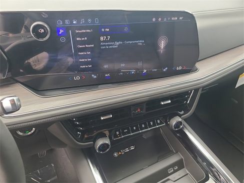 New 2026 Chevrolet Suburban LT w/ Comfort Package image 31