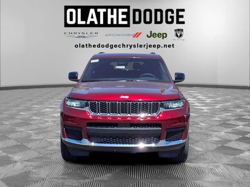 New 2026 Jeep Grand Cherokee L Laredo AWD/4WD image 32