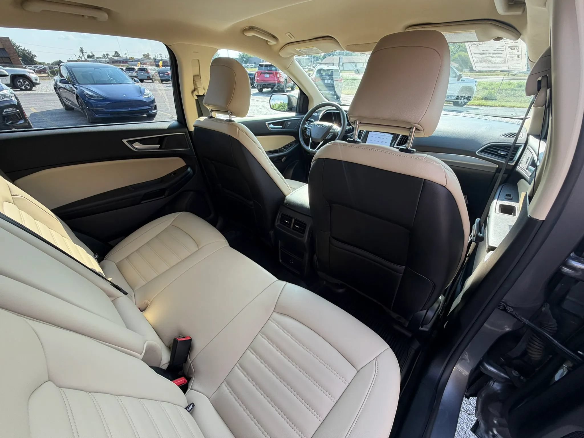 Used 2021 Ford Edge SEL FWD image 32