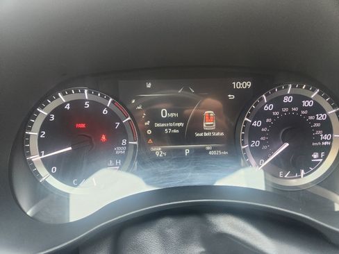 Used 2023 Toyota Highlander XSE AWD/4WD image 19