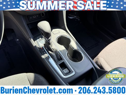 Used 2024 Chevrolet Equinox LT AWD/4WD image 17
