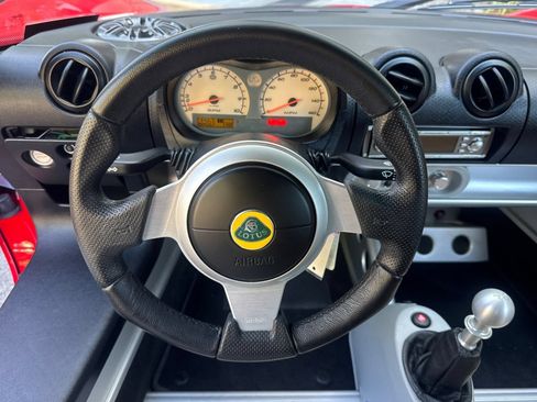 Used 2005 Lotus Elise RWD image 14