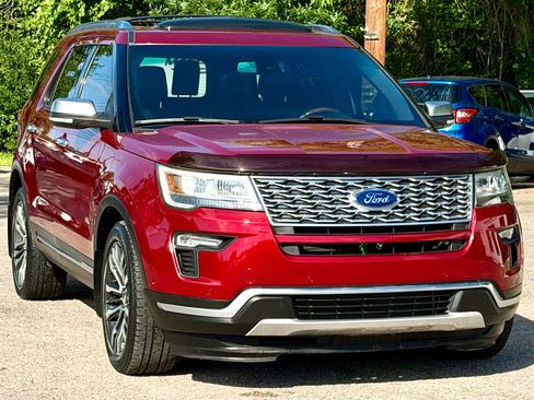 Used 2018 Ford Explorer Platinum AWD/4WD image 1