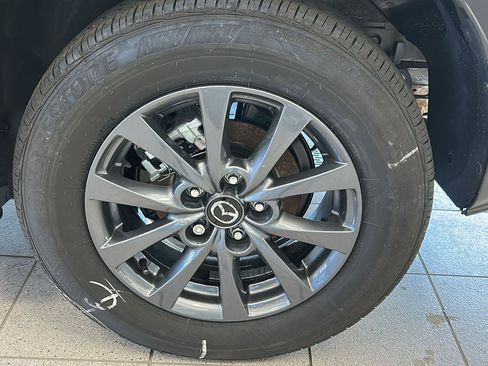 Certified 2025 MAZDA CX-30 AWD 2.5 S image 28
