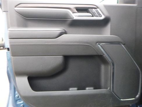 Used 2024 GMC Sierra 1500 SLT image 19