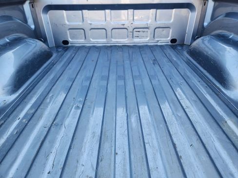 Used 2022 RAM 1500 Classic SLT image 32