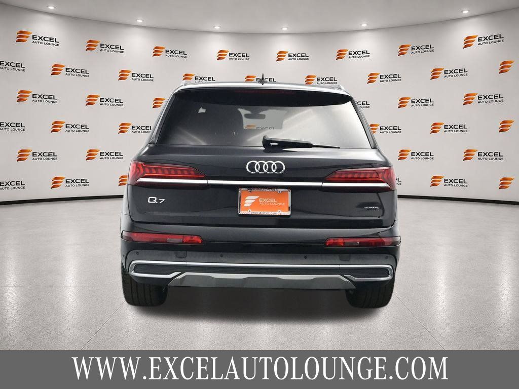 Used 2021 Audi Q7 3.0T Premium Plus w/ Premium Plus Package AWD/4WD image 4